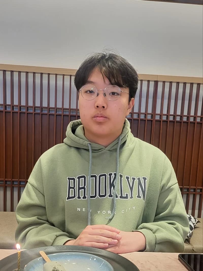 송지호 작가 사진